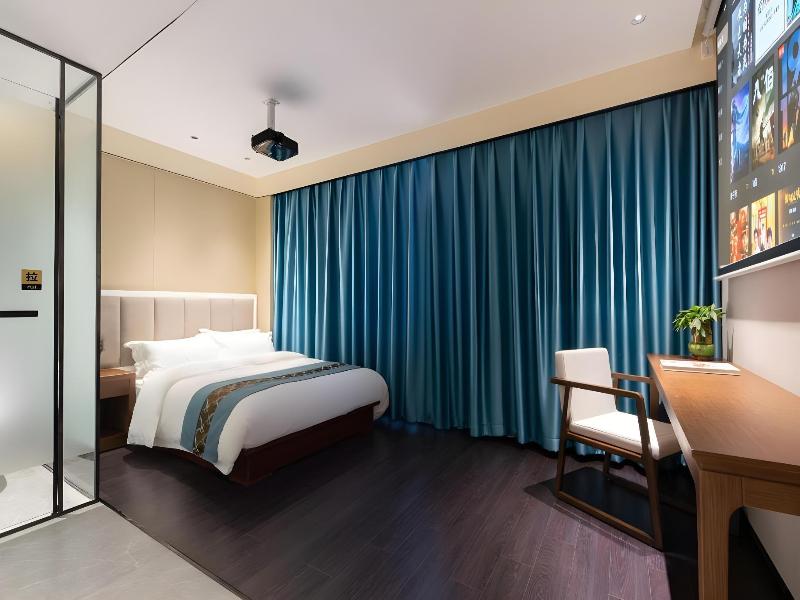Chinese Culture Holiday Hotel-Nanluoguxiang image