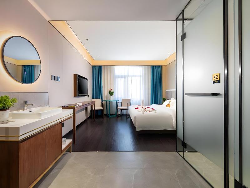 Chinese Culture Holiday Hotel-Nanluoguxiang image