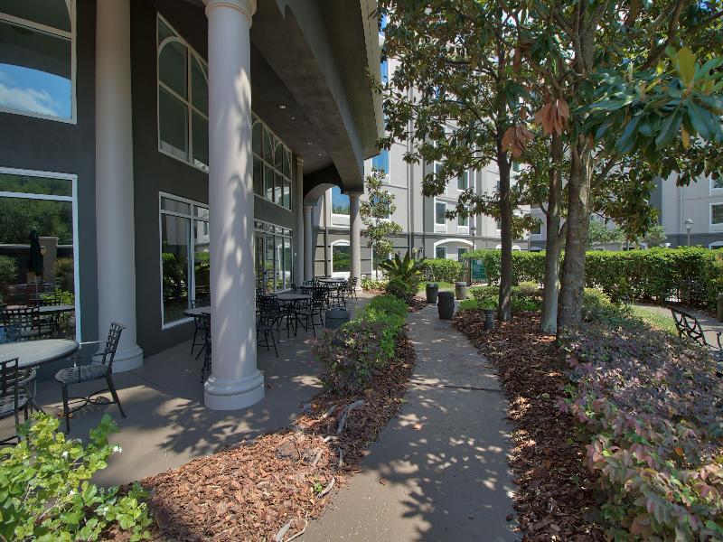 La Quinta Inn and Suites Orlando Convention Center image