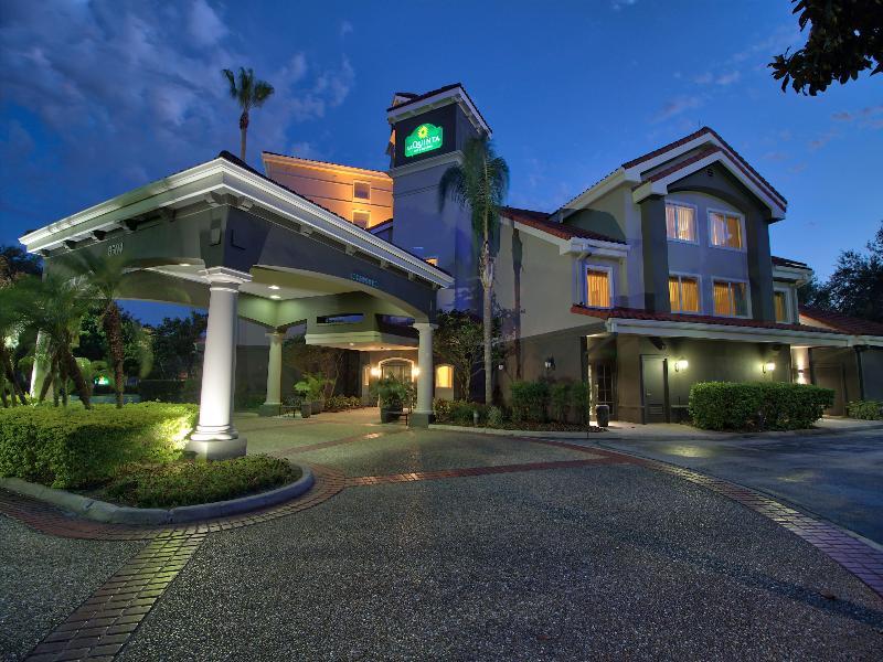 La Quinta Inn and Suites Orlando Convention Center image