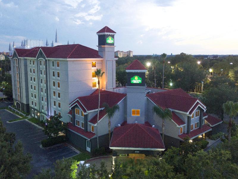 La Quinta Inn and Suites Orlando Convention Center image