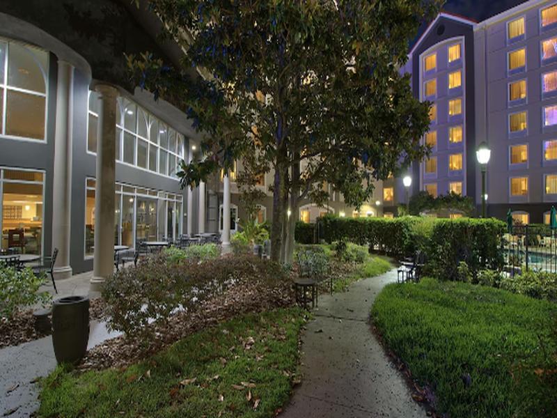 La Quinta Inn and Suites Orlando Convention Center image