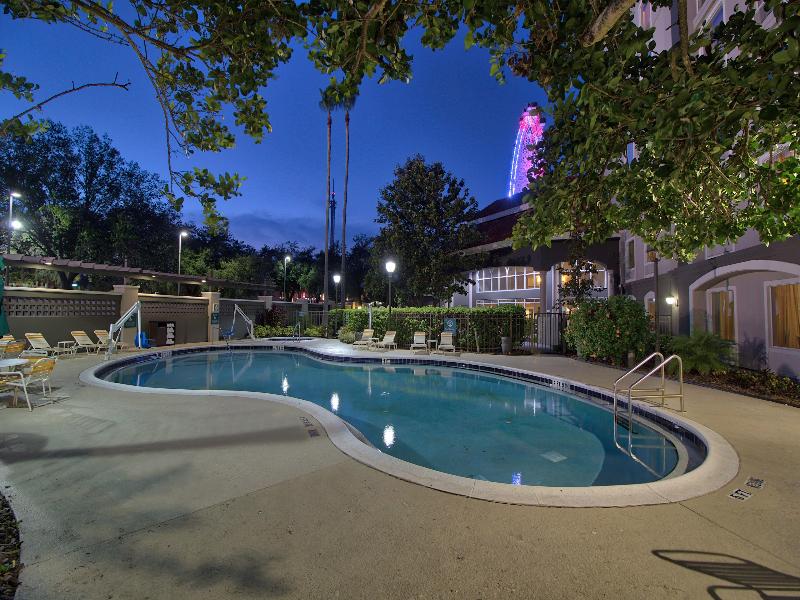 La Quinta Inn and Suites Orlando Convention Center image