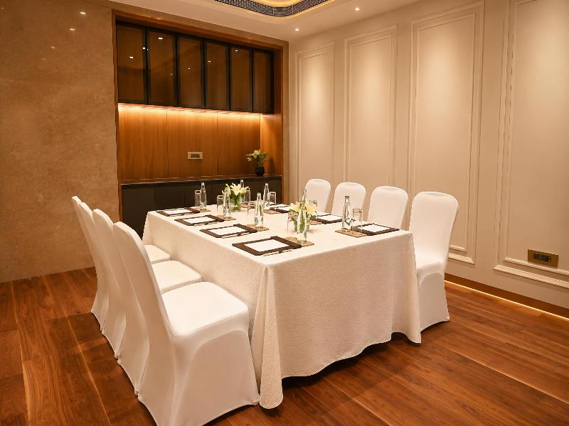 Radisson Gurugram Udyog Vihar image