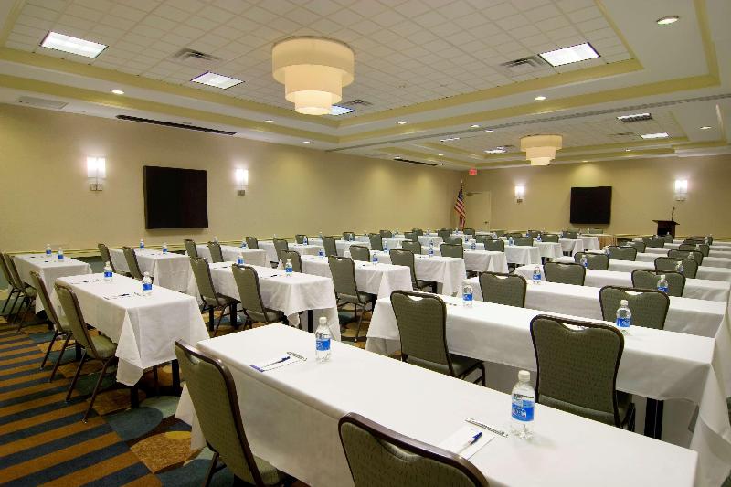 Hilton Garden Inn Waldorf image