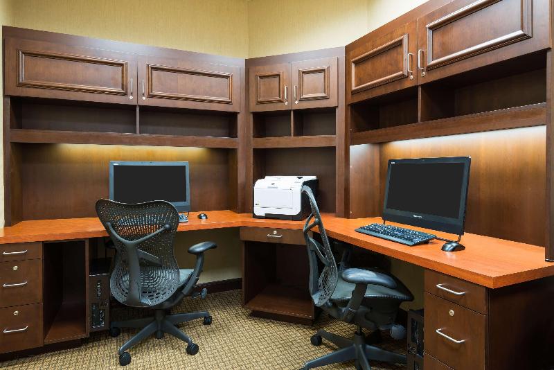 Hilton Garden Inn Waldorf image