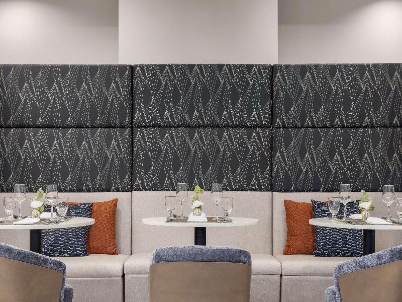 DoubleTree by Hilton Hotel Las Vegas Airport image