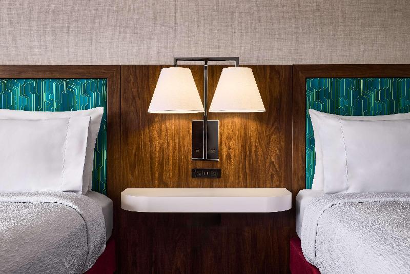 Hampton Inn Massillon image