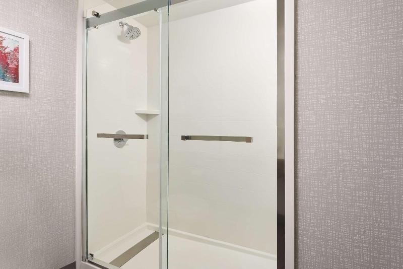 Hampton Inn Massillon image