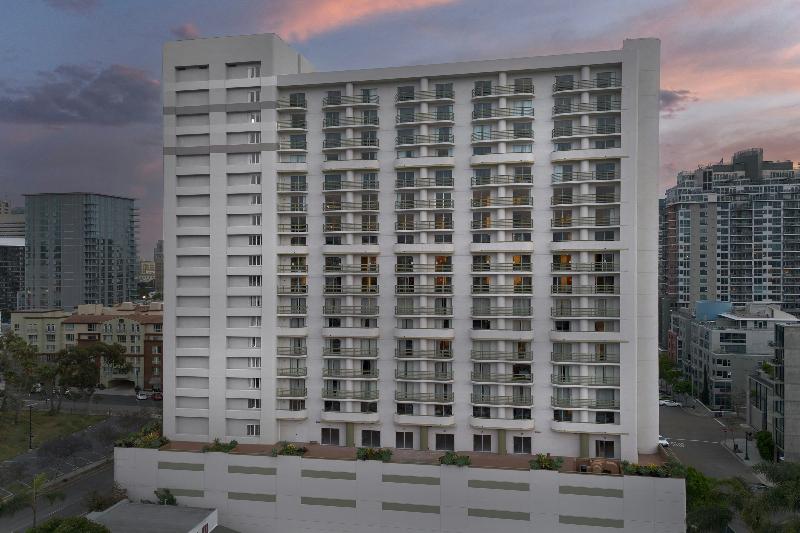 Courtyard San Diego Downtown Little Italy