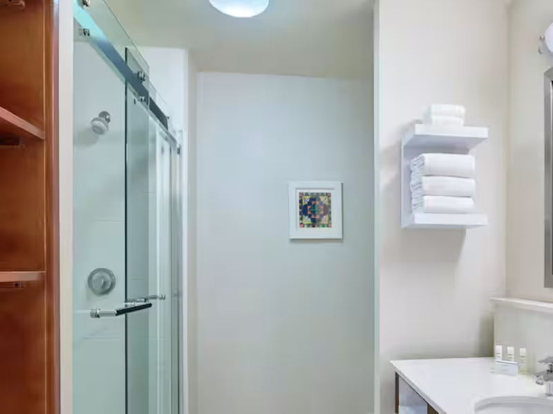Hampton Inn & Suites Schertz image
