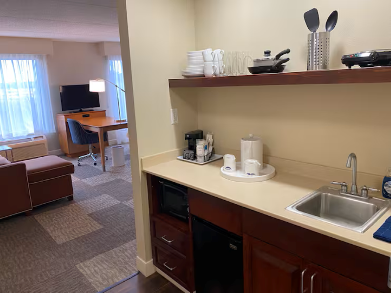 Hampton Inn & Suites Schertz image