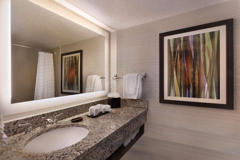 Embassy Suites by Hilton Palm Desert image