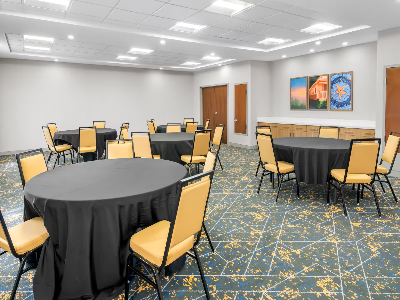 Hampton Inn & Suites Fort Worth/Forest Hill image