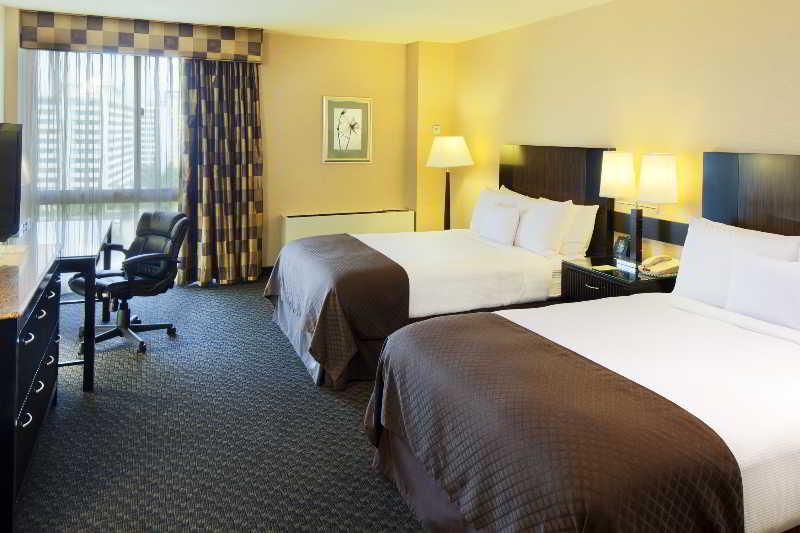 DoubleTree by Hilton Hotel JFK Airport