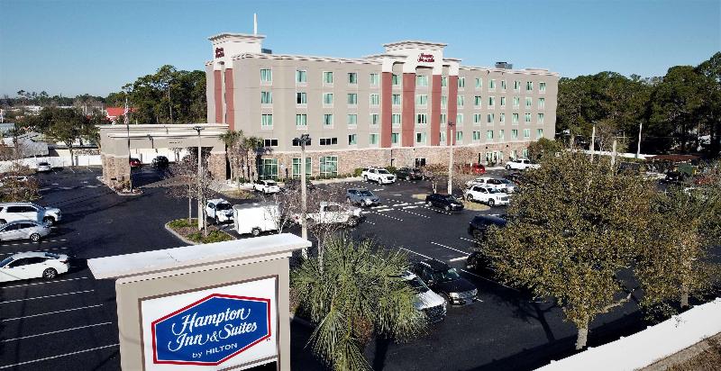 Hampton Inn AND Suites Jacksonville Beach