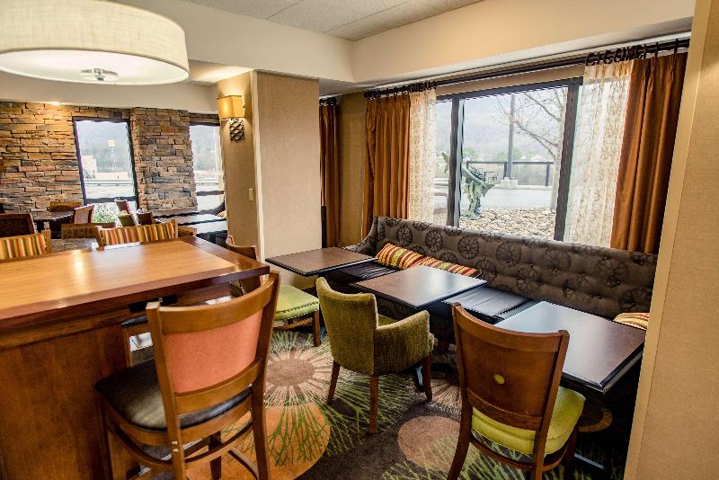Fotos Hotel Hampton Inn Caryville-i-75/cove Lake-state Park