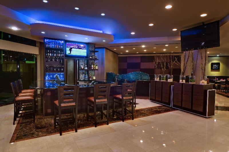 DoubleTree Club by Hilton Hotel Orange County