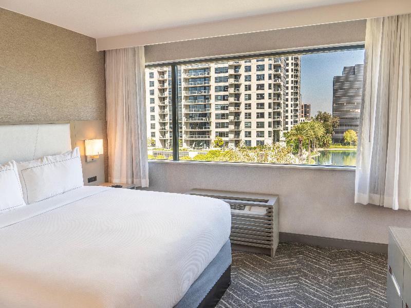 voco Orange County – Airport by IHG image