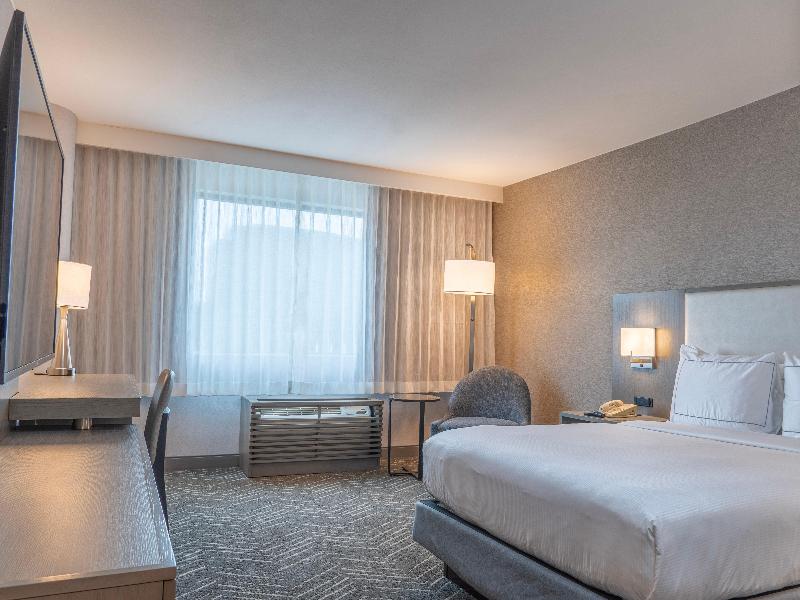 voco Orange County – Airport by IHG image