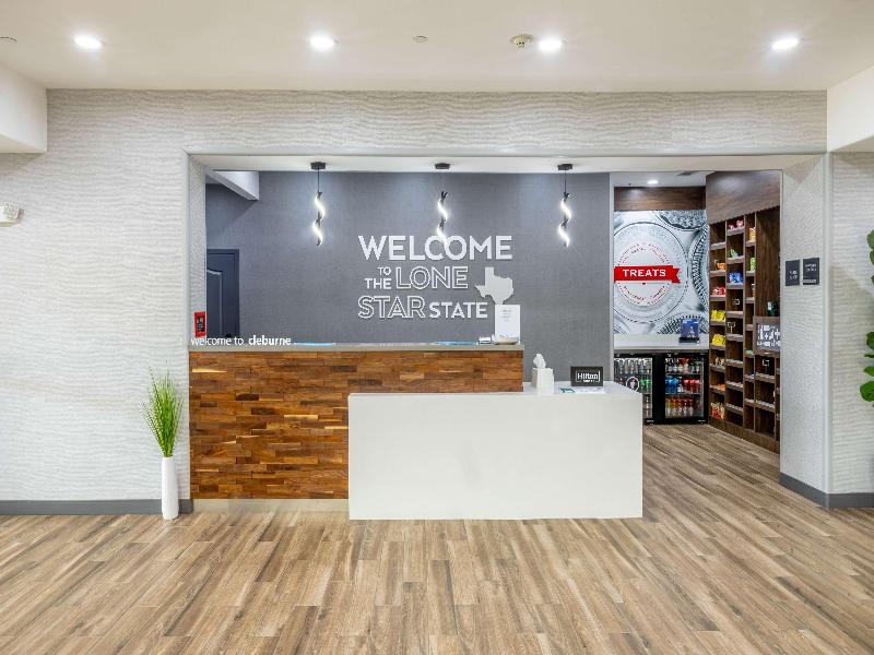 Hampton Inn & Suites Cleburne image