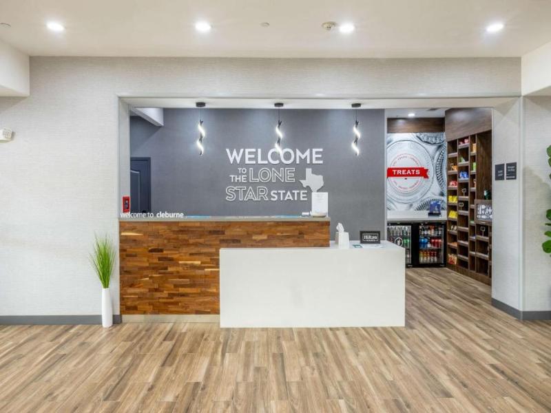 Hampton Inn & Suites Cleburne image