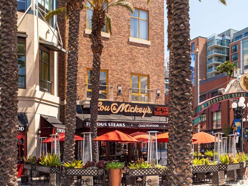 Hilton San Diego Gaslamp Quarter image