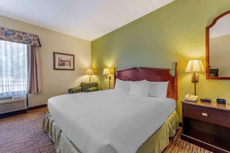 Wingate by Wyndham Buckhannon image