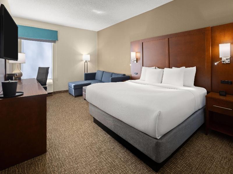 Wingate by Wyndham Buckhannon image