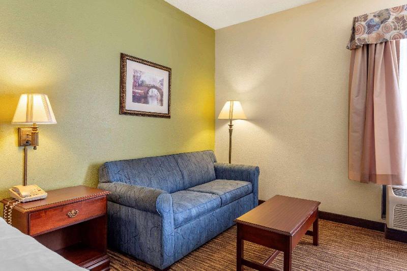Wingate by Wyndham Buckhannon image