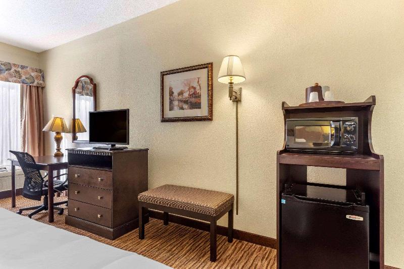 Wingate by Wyndham Buckhannon image