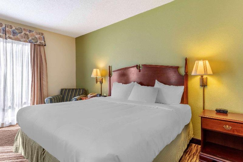 Wingate by Wyndham Buckhannon image