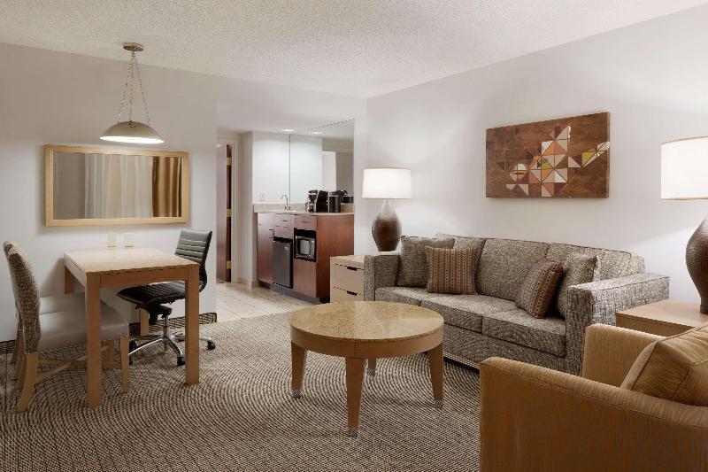 Embassy Suites by Hilton Denver International Airp