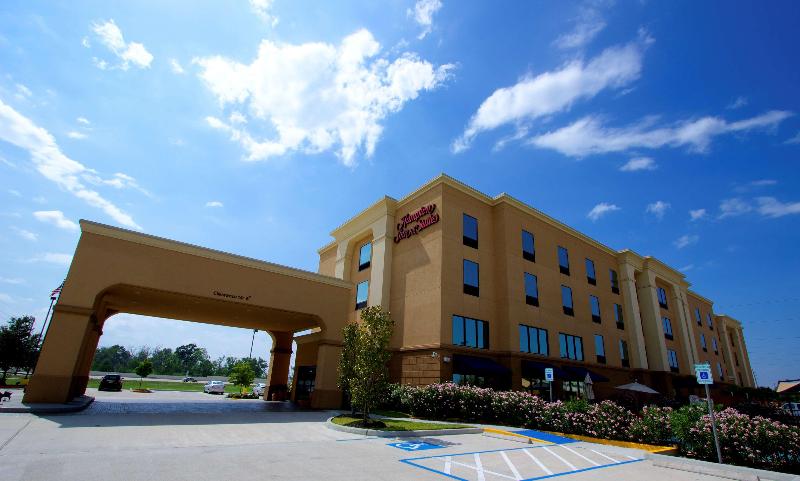 Hampton Inn AND Suites Tomball