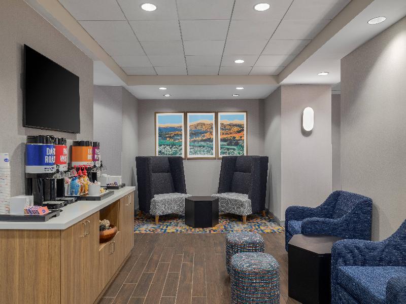 Hampton Inn Washington-Dulles Int'l Airport South image