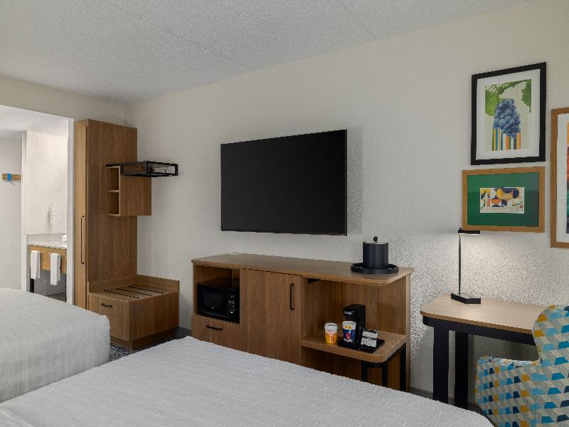 Hampton Inn Washington-Dulles Int'l Airport South image