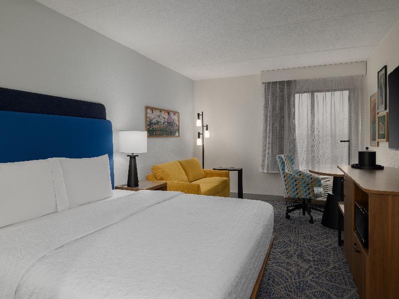 Hampton Inn Washington-Dulles Int'l Airport South image