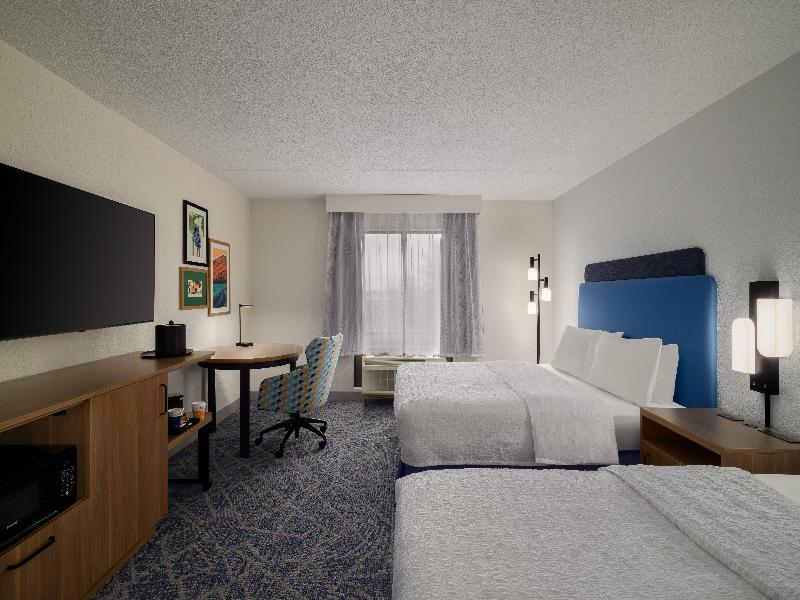 Hampton Inn Washington-Dulles Int'l Airport South image