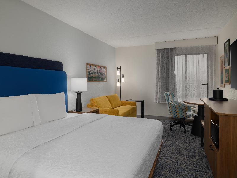 Hampton Inn Washington-Dulles Int'l Airport South image