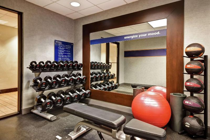 Hampton Inn Atlanta-Mall Of Georgia image