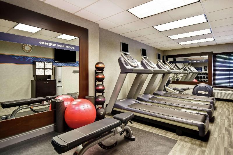 Hampton Inn Atlanta-Mall Of Georgia image