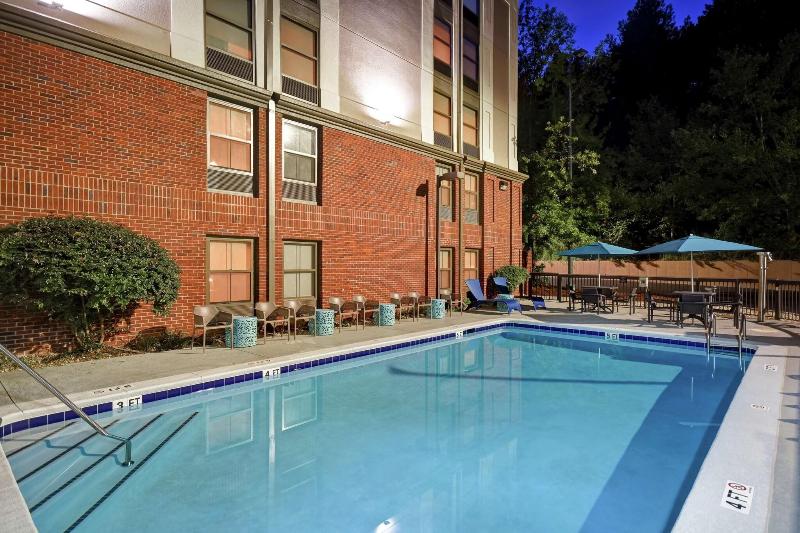 Hampton Inn Atlanta-Mall Of Georgia image