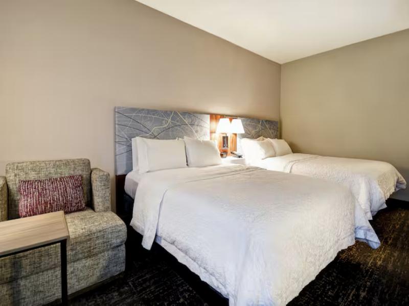 Hampton Inn Atlanta-Mall Of Georgia image