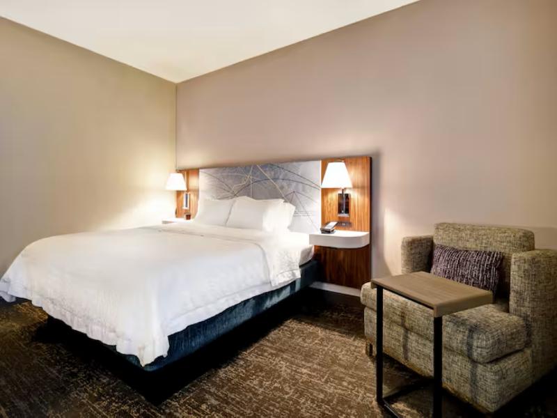 Hampton Inn Atlanta-Mall Of Georgia image