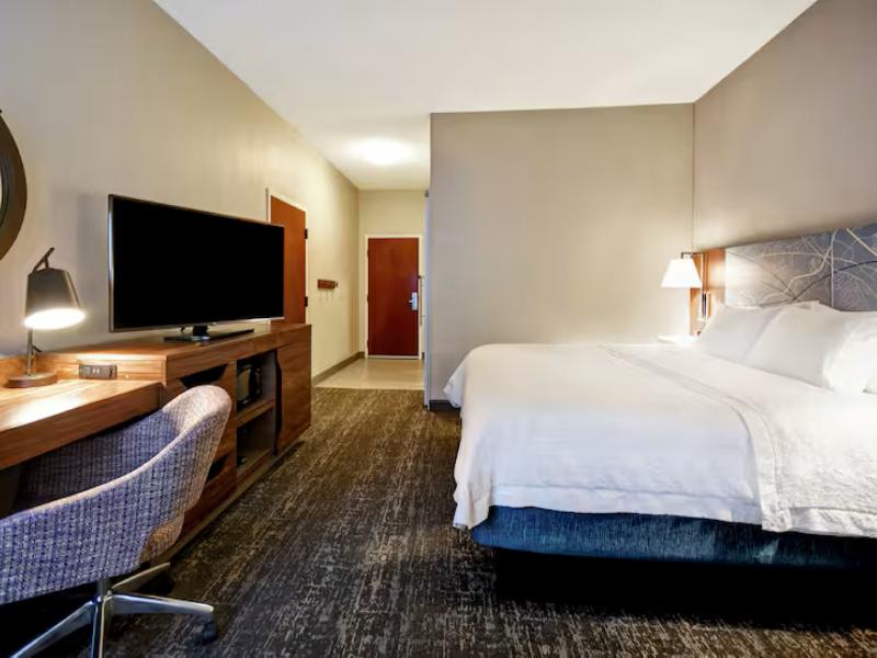 Hampton Inn Atlanta-Mall Of Georgia image