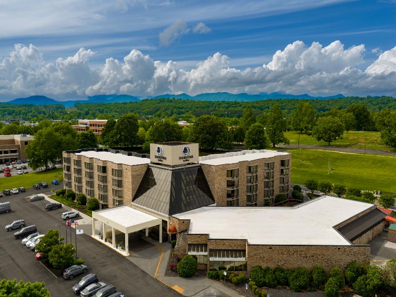 Doubletree By Hilton Hotel Oak Ridge-Knoxville image