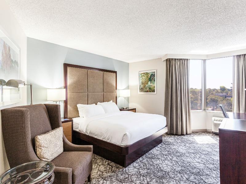 Doubletree By Hilton Hotel Oak Ridge-Knoxville image