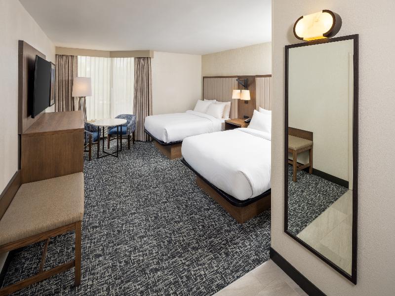 Doubletree By Hilton Hotel Oak Ridge-Knoxville image