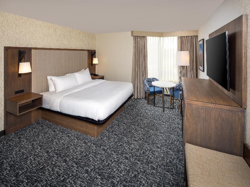 Doubletree By Hilton Hotel Oak Ridge-Knoxville image