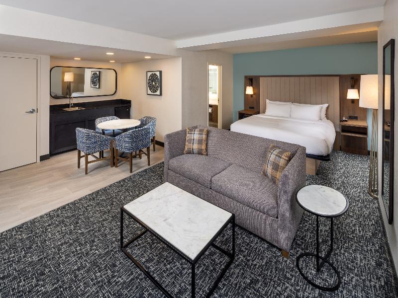 Doubletree By Hilton Hotel Oak Ridge-Knoxville image